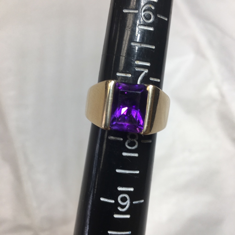 14K Gold Amethyst Ring - Picture 2 of 8